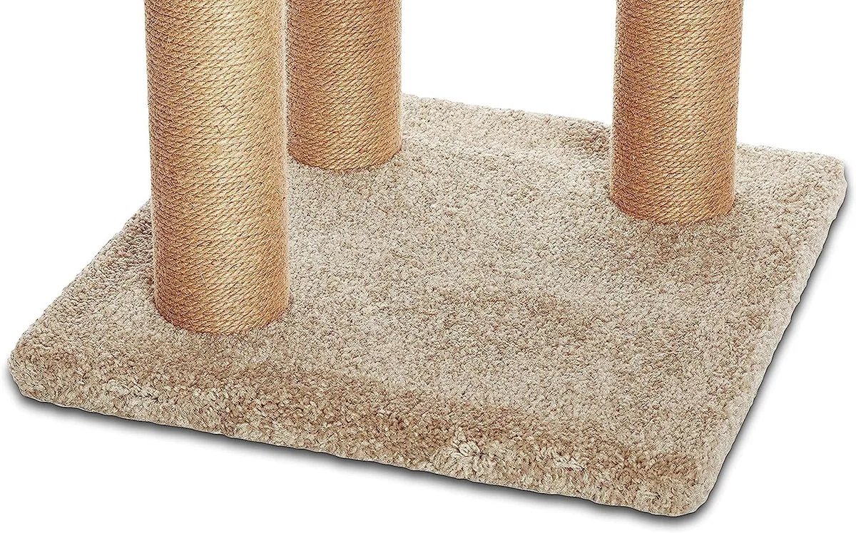 Amazon Basics Torre multinivel 117 cm — imagen 4